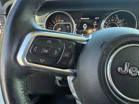 Used 2019 Jeep Wrangler Unlimited Sahara w/ LED Lighting Group AWD/4WD image 32