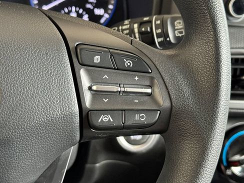 Used 2022 Hyundai Kona SEL FWD image 28
