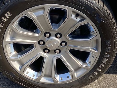 Used 2018 GMC Sierra 1500 Denali w/ Denali Ultimate Package image 25