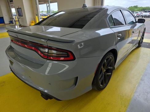 Used 2021 Dodge Charger R/T w/ Performance Handling Group RWD image 3