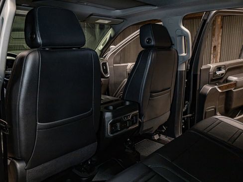 Used 2022 GMC Sierra 2500 Denali w/ Denali Black Diamond Edition image 20