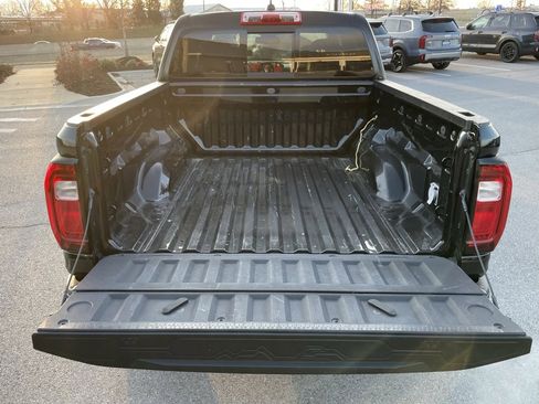 Used 2023 GMC Canyon AT4 w/ Technology Package image 26