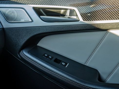 Used 2018 Genesis G80 3.3T Sport image 25