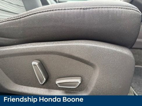 Used 2016 Ford Fusion SE FWD image 37