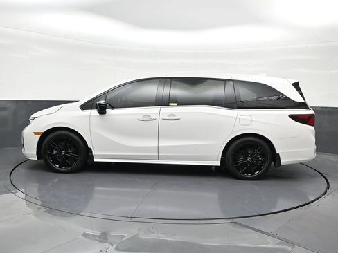 Used 2026 Honda Odyssey Sport-L image 2