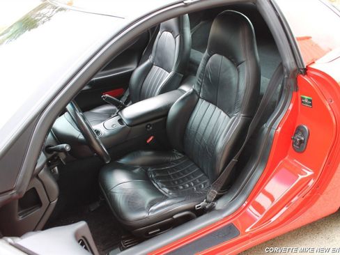 Used 1999 Chevrolet Corvette Coupe image 23