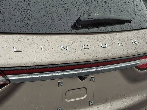 Used 2021 Lincoln Corsair AWD w/ Premium Package image 31