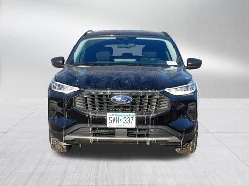 Used 2025 Ford Escape Active w/ Active Premium Tech Pack AWD/4WD image 2