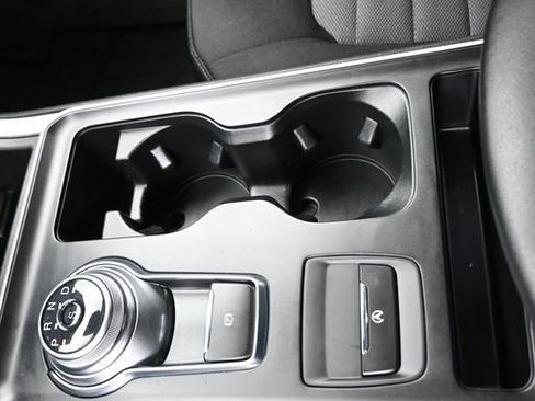 Certified 2022 Ford Edge SE w/ Black Appearance Package image 21