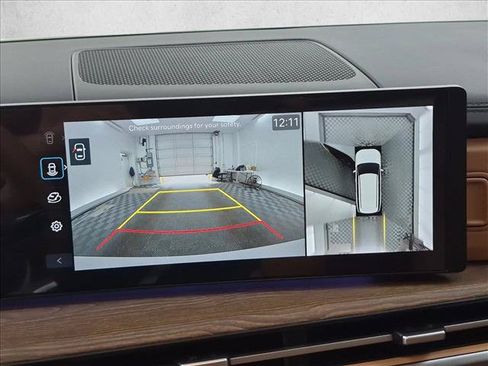 Used 2025 Hyundai Santa Fe Limited FWD image 14
