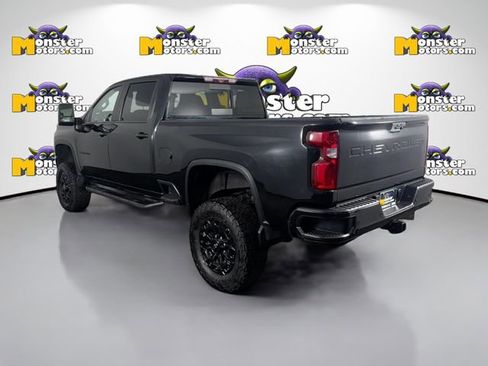 Used 2021 Chevrolet Silverado 2500 LTZ w/ LTZ Plus Package image 7