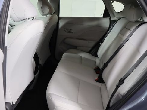 Used 2024 Hyundai Kona SE FWD image 16