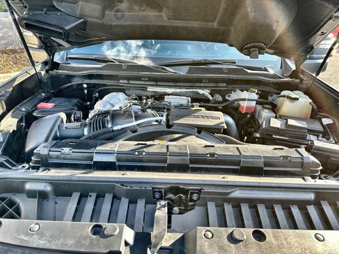 Used 2022 Chevrolet Silverado 2500 LT w/ Convenience Package image 13