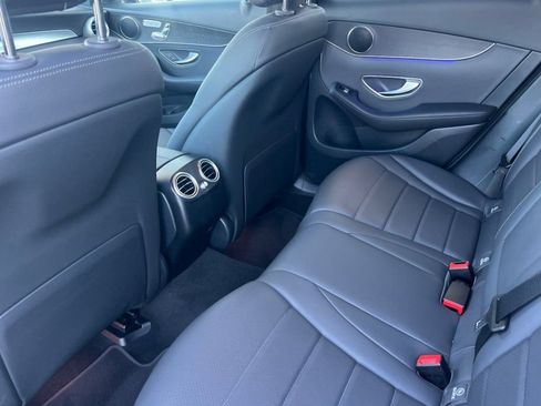 Used 2022 Mercedes-Benz GLC 300 4MATIC image 9