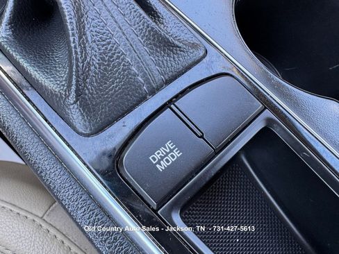 Used 2015 Hyundai Sonata Limited w/ Winter Package FWD image 34