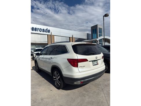 Used 2018 Honda Pilot Elite image 2