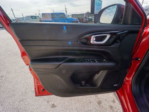 Used 2022 Jeep Compass Limited w/ (RED) Package image 17