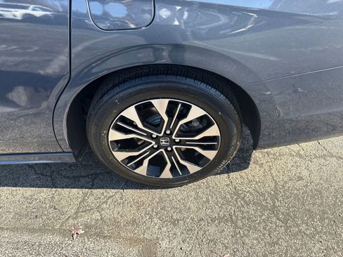 Used 2025 Honda Odyssey Elite image 31