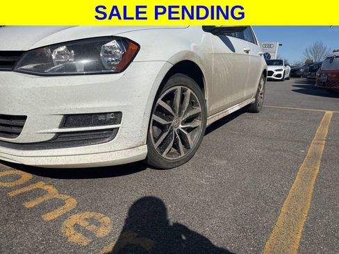 Used 2015 Volkswagen Golf SE image 3