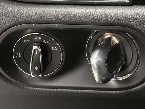 Used 2024 Porsche Macan S image 21