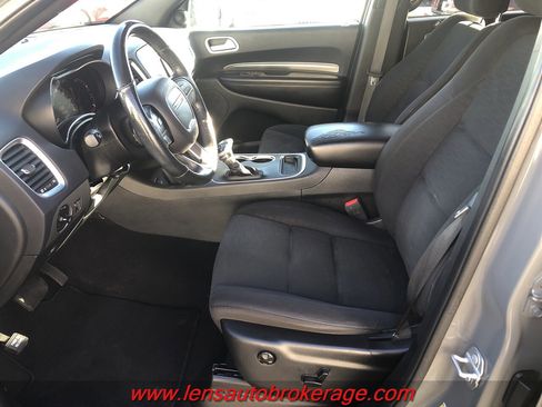 Used 2019 Dodge Durango SXT image 11
