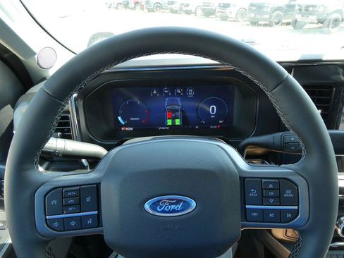 New 2026 Ford F250 Lariat w/ Black Appearance Package AWD/4WD image 30