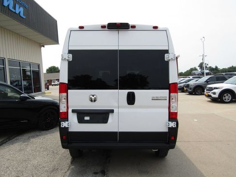 Used 2023 RAM ProMaster 2500 FWD image 4