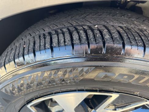 Certified 2025 Kia Sportage EX image 44