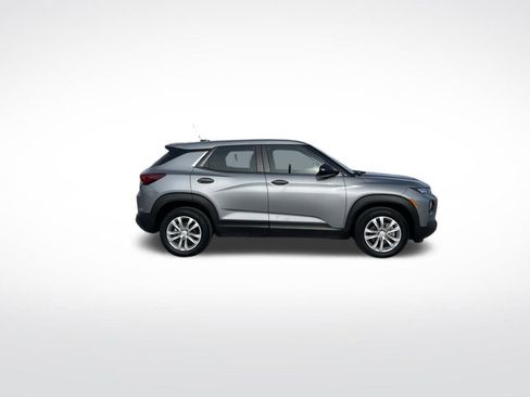 Used 2023 Chevrolet TrailBlazer LS FWD image 6
