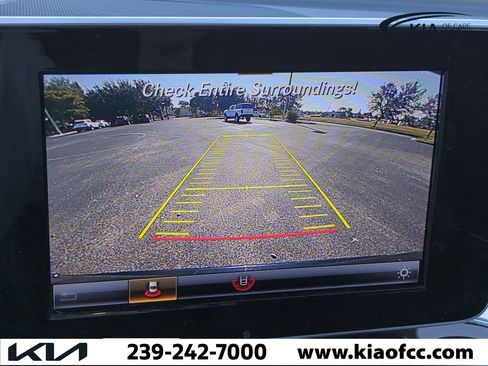 Used 2018 Mercedes-Benz GLC 300 4MATIC image 21