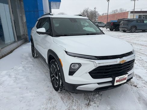 Used 2025 Chevrolet TrailBlazer LT image 5