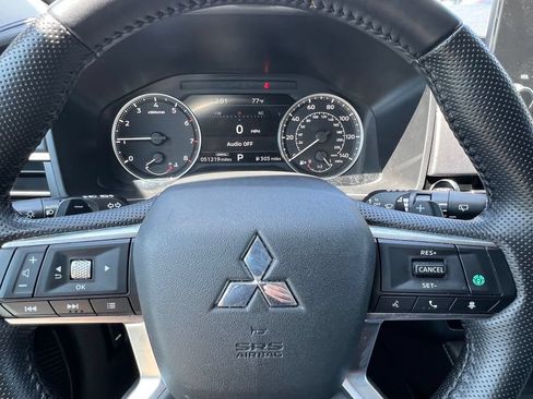 Used 2024 Mitsubishi Outlander SE FWD image 28