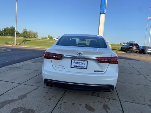 Used 2018 Toyota Avalon Touring w/ All Weather Liner Package FWD image 15