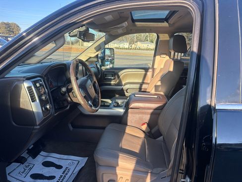 Used 2015 Chevrolet Silverado 2500 LTZ w/ Duramax Plus Package image 9