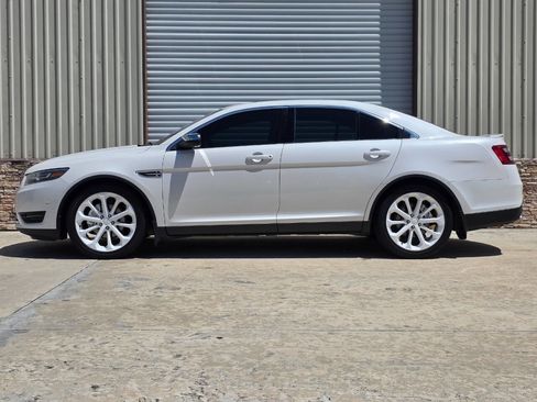Used 2016 Ford Taurus Limited w/ Driver Assist Package AWD/4WD image 2