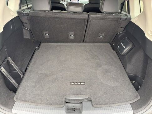 Certified 2023 Nissan Rogue SV w/ SV Premium B Package image 11