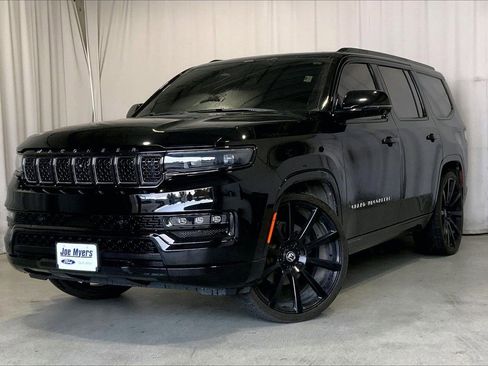 Used 2023 Jeep Grand Wagoneer Series II image 2