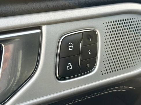 Used 2021 Ford Explorer ST w/ Equipment Group 401A AWD/4WD image 23