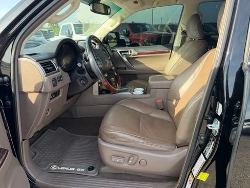 Used 2017 Lexus GX 460 Premium AWD/4WD image 21