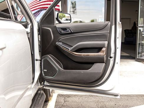 Used 2020 Chevrolet Tahoe LT AWD/4WD image 44