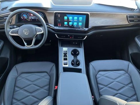 New 2026 Volkswagen Atlas SE FWD image 25