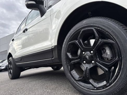 Used 2022 Ford EcoSport SES image 10