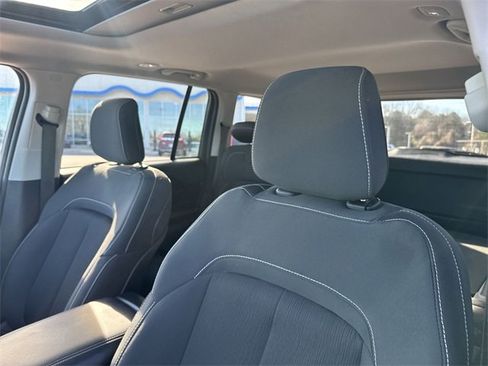 Used 2023 Jeep Grand Cherokee Laredo w/ Luxury Tech Group I image 14