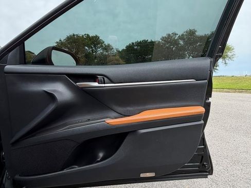 Used 2021 Toyota Camry XSE image 13