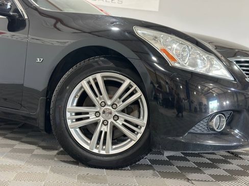 Used 2015 INFINITI Q40 w/ Moonroof Package image 38