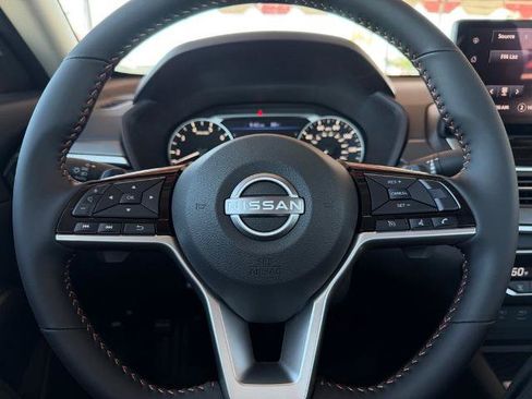 New 2026 Nissan Altima 2.5 SR w/ SR Midnight Edition Package FWD image 22