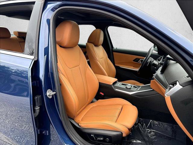Certified 2024 BMW 330i Sedan w/ Convenience Package RWD image 9