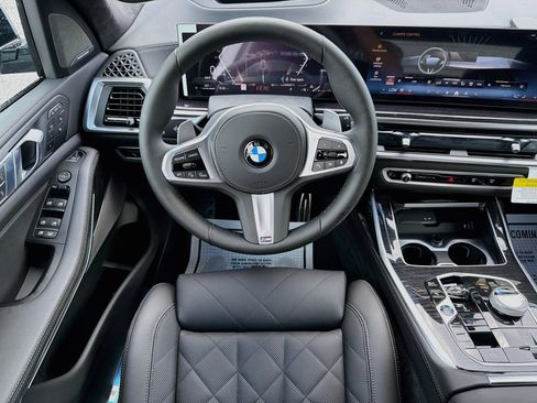 New 2027 BMW X7 xDrive40i w/ Executive Package AWD/4WD image 18