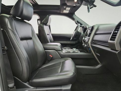 Used 2021 Ford Expedition XLT AWD/4WD image 34