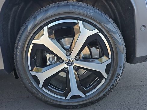 New 2026 Volkswagen Tiguan SE image 33
